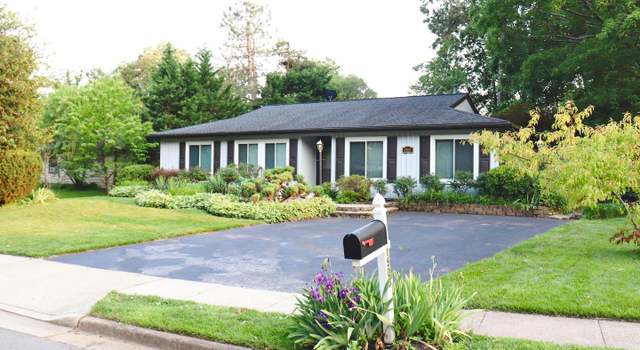Photo of 1503 Sadlers Wells Dr, Herndon, VA 20170