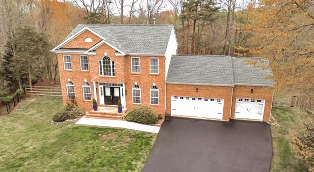 Photo of 8 Crystal Ct, Fredericksburg, VA 22405