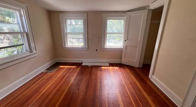 Photo of 1006 S Cameron St, Winchester, VA 22601