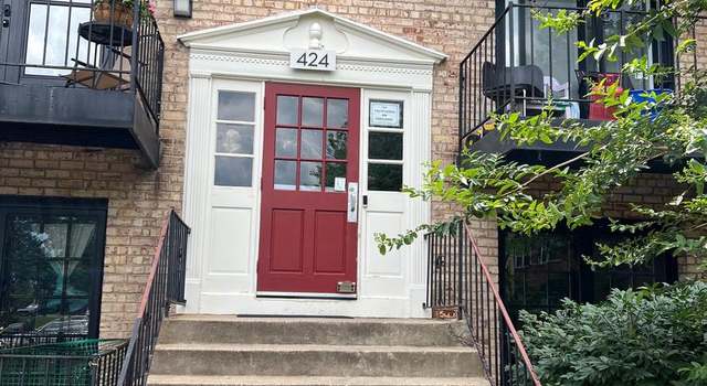 Photo of 424 N Armistead St N #101, Alexandria, VA 22312