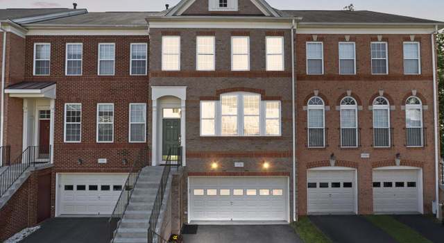 Photo of 22090 Avonworth Sq, Broadlands, VA 20148