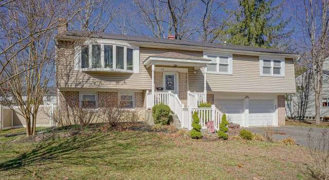 Photo of 32 Strathmore Dr, Cherry Hill, NJ 08003