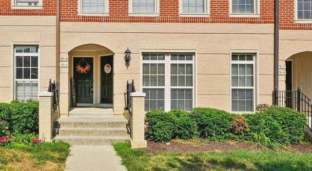 Photo of 7913 Crescent Park Dr, Gainesville, VA 20155