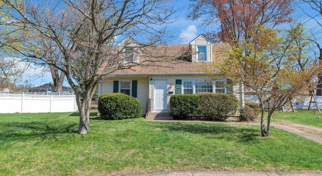Photo of 7 Penn Ct, Ewing, NJ 08628