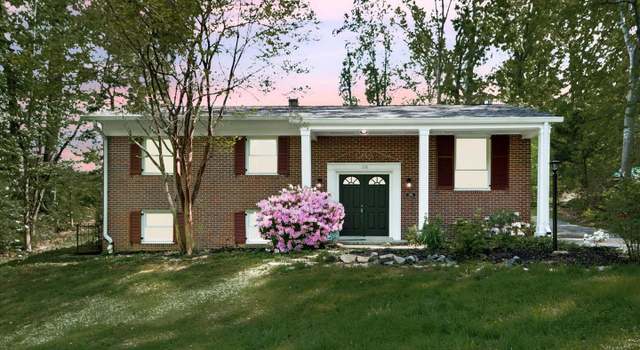 Photo of 110 Braehead Dr, Fredericksburg, VA 22401