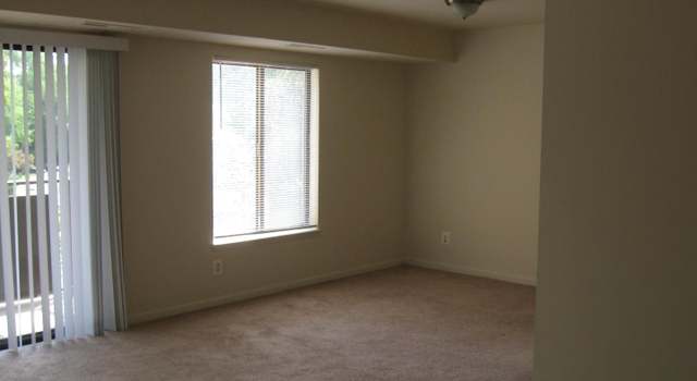 Photo of 3100 S Manchester St #208, Falls Church, VA 22044