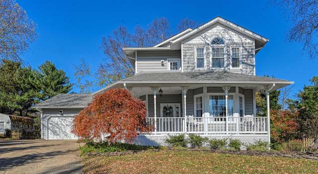 Photo of 307 Inglewood Dr, Fredericksburg, VA 22407