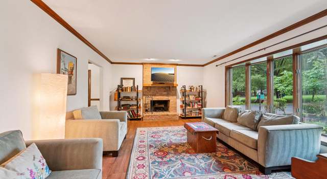 Photo of 4646 Live Oak Ct, Ellicott City, MD 21043