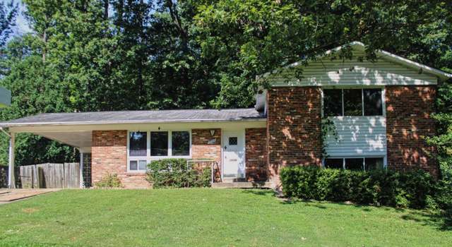 Photo of 7029 Roundtree Rd, Falls Church, VA 22042