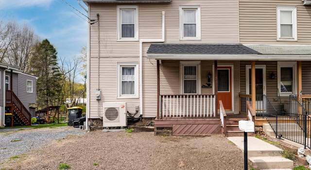 Photo of 370 S Freeman St, Robesonia, PA 19551
