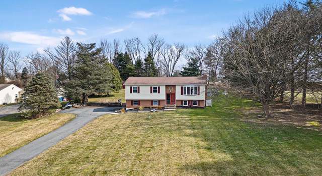Photo of 5 Marie Ln, West Grove, PA 19390