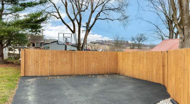 Photo of 330 N Main St, Spring Grove, PA 17362
