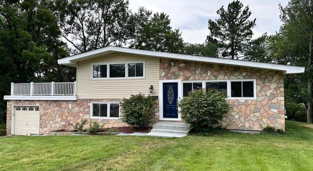 Property at 4103 Ivanhoe Ln, Alexandria, VA 22310, 5 beds, 2.5 baths