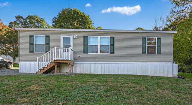 Photo of 38 Squaw Cir, Barto, PA 19504