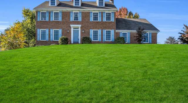 Photo of 1048 Country Club Rd, Camp Hill, PA 17011