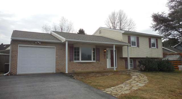 Photo of 1305 Jill Ann Dr, Lebanon, PA 17042