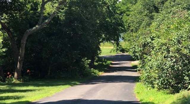 Photo of 429 Overlook Dr, Lusby, MD 20657
