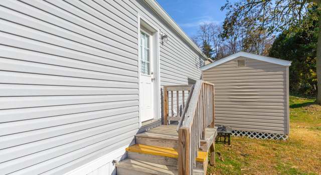 Photo of 3 Ponderosa Ln, New Providence, PA 17560