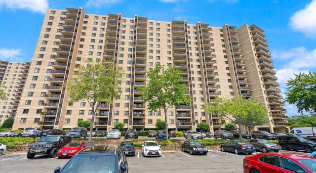 Photo of 203 Yoakum Pkwy #1222, Alexandria, VA 22304