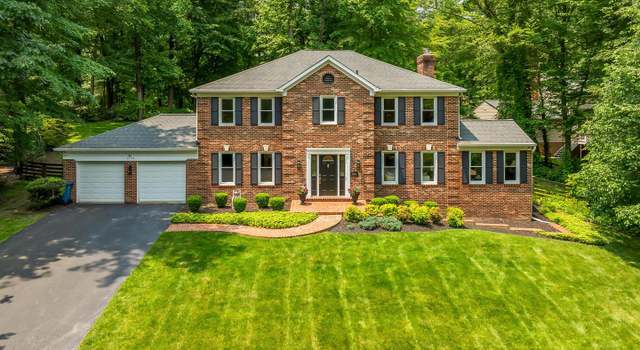 Photo of 6104 Arrington Dr, Fairfax Station, VA 22039