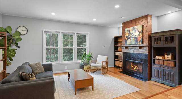 Photo of 5603 Stillwater Ct, Burke, VA 22015