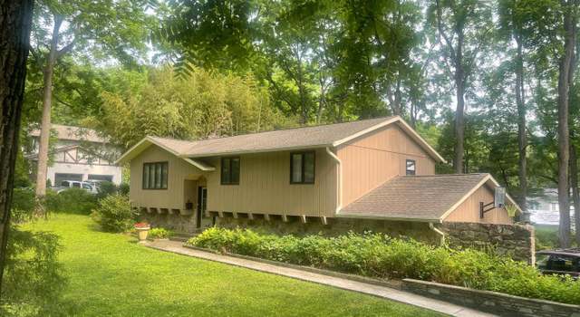 Photo of 1592 Gable Dr, Coopersburg, PA 18036