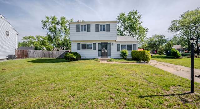 Photo of 29 Dandridge Dr, New Castle, DE 19720