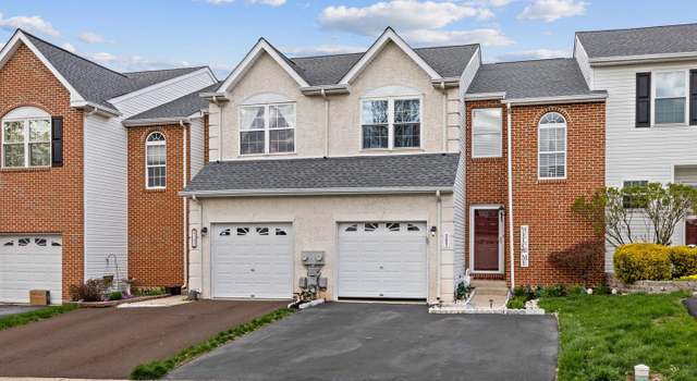 Photo of 207 Hampshire Dr, Sellersville, PA 18960