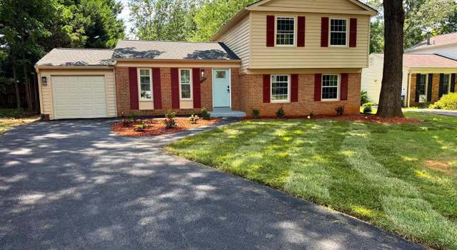 Photo of 10449 Calumet Grove Dr, Fairfax, VA 22032