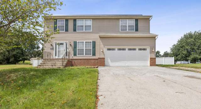 Property at 8305 Joan Pl, Clinton, MD 20735, 4 beds, 4.5 baths
