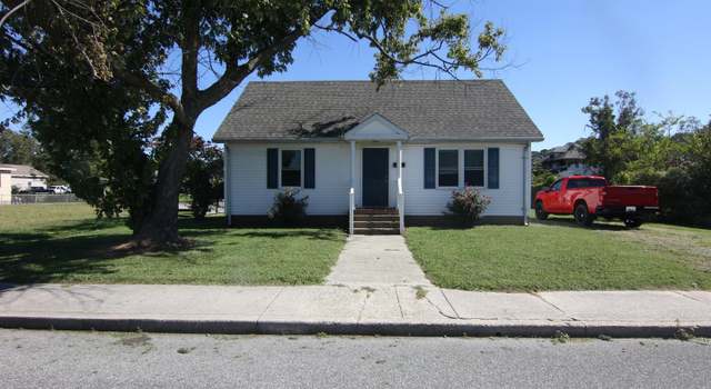 Photo of 113 2nd St, Crisfield, MD 21817
