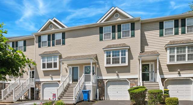 Photo of 31 Hoag Ln, Aston, PA 19014