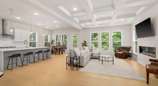 Photo of 4615 Wood Glen Rd, Fairfax, VA 22032