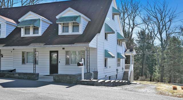 Photo of 19 Community Square Rd, Pottsville, PA 17901