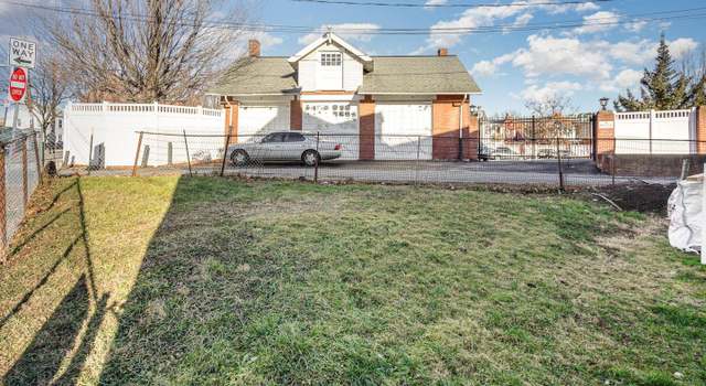 Photo of 449 S Plum St, Lancaster, PA 17602