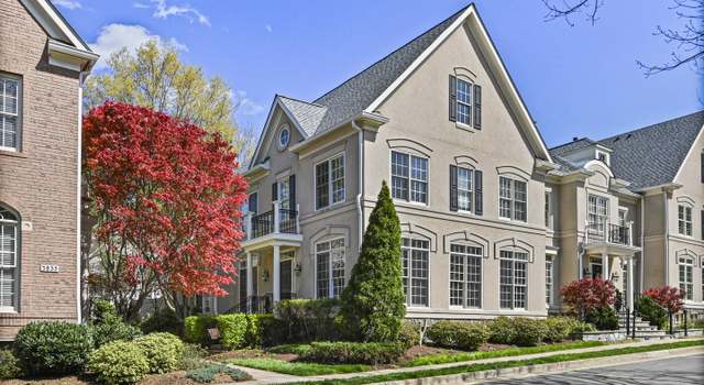 Photo of 3837 Farrcroft Grn, Fairfax, VA 22030