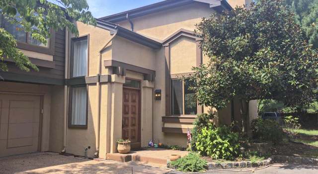 Photo of 92 Sayre Dr, Princeton, NJ 08540