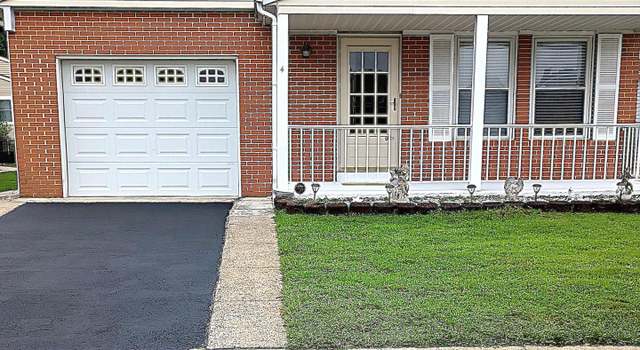 Photo of 4 Haiti Ct, Toms River, NJ 08757