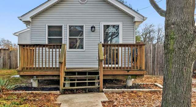 Photo of 7737 W Shore Rd, Pasadena, MD 21122