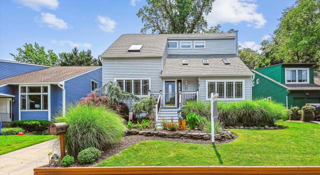 Photo of 27 Windwhisper Ln, Annapolis, MD 21403