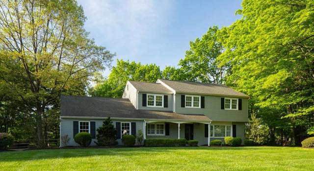 Photo of 105 Glenwood Dr, Washington Crossing, PA 18977