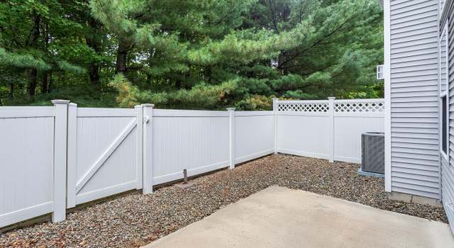 Photo of 204 Waldorf Dr, Princeton, NJ 08540