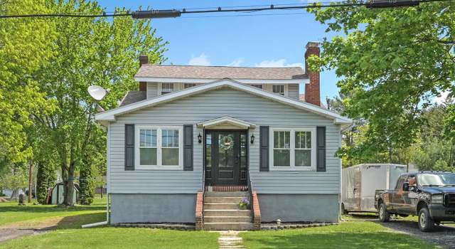 Photo of 212 Lake Front Dr, Orwigsburg, PA 17961