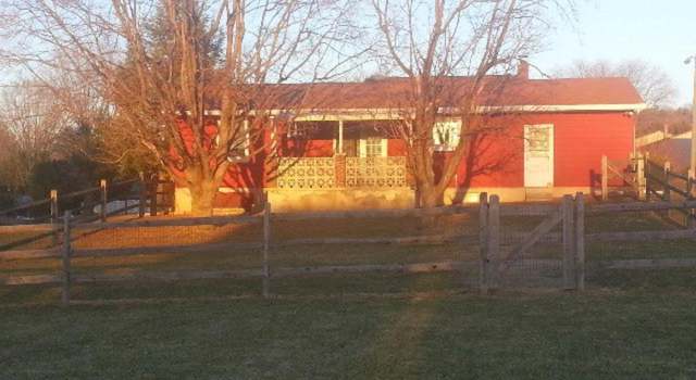Photo of 535 Lee St, Orwigsburg, PA 17961