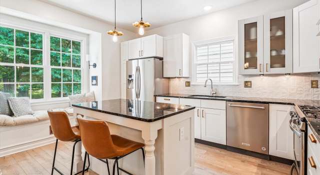 Photo of 307 Winter Walk Dr, Gaithersburg, MD 20878