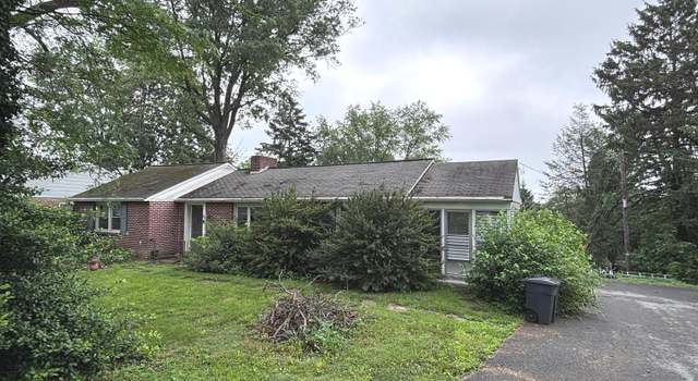 Photo of 56 Peacock Dr, Lancaster, PA 17601