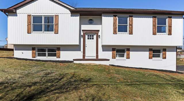 Photo of 299 Palomino Pl, Charles Town, WV 25414