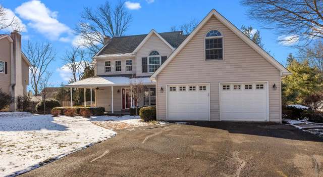 Photo of 42 Creekview Dr, Perkasie, PA 18944