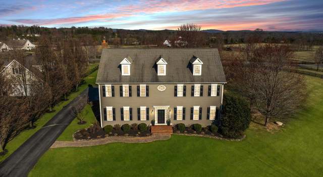 Photo of 13222 Greenstaff Ln, Lovettsville, VA 20180