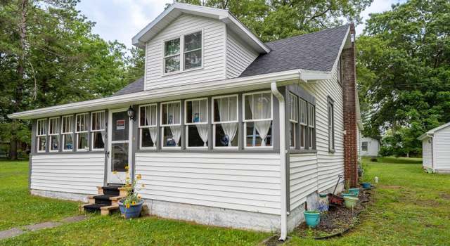Photo of 416 Shenandoah Ave, Oakland, MD 21550